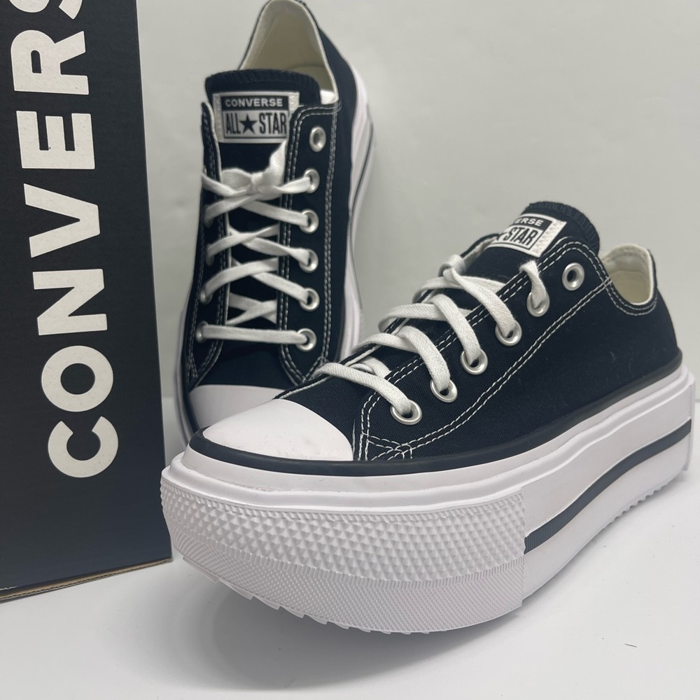 Converse Men’s Black and White Platform Sneakers - Picture 13 of 16
